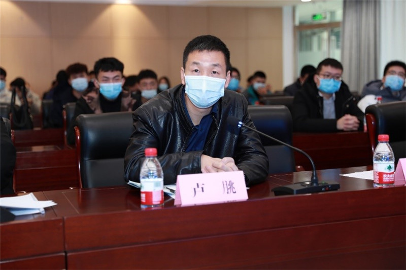 北京大学数学科学学院副教授、博士生导师卢朓